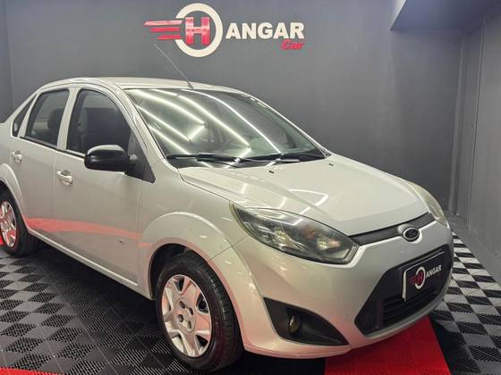 FORD FIESTA 1.0 ROCAM SE SEDAN 8V FLEX 4P MANUAL FORD FIESTA 1.0 ROCAM SE SEDAN 8V FLEX 4P MANUAL